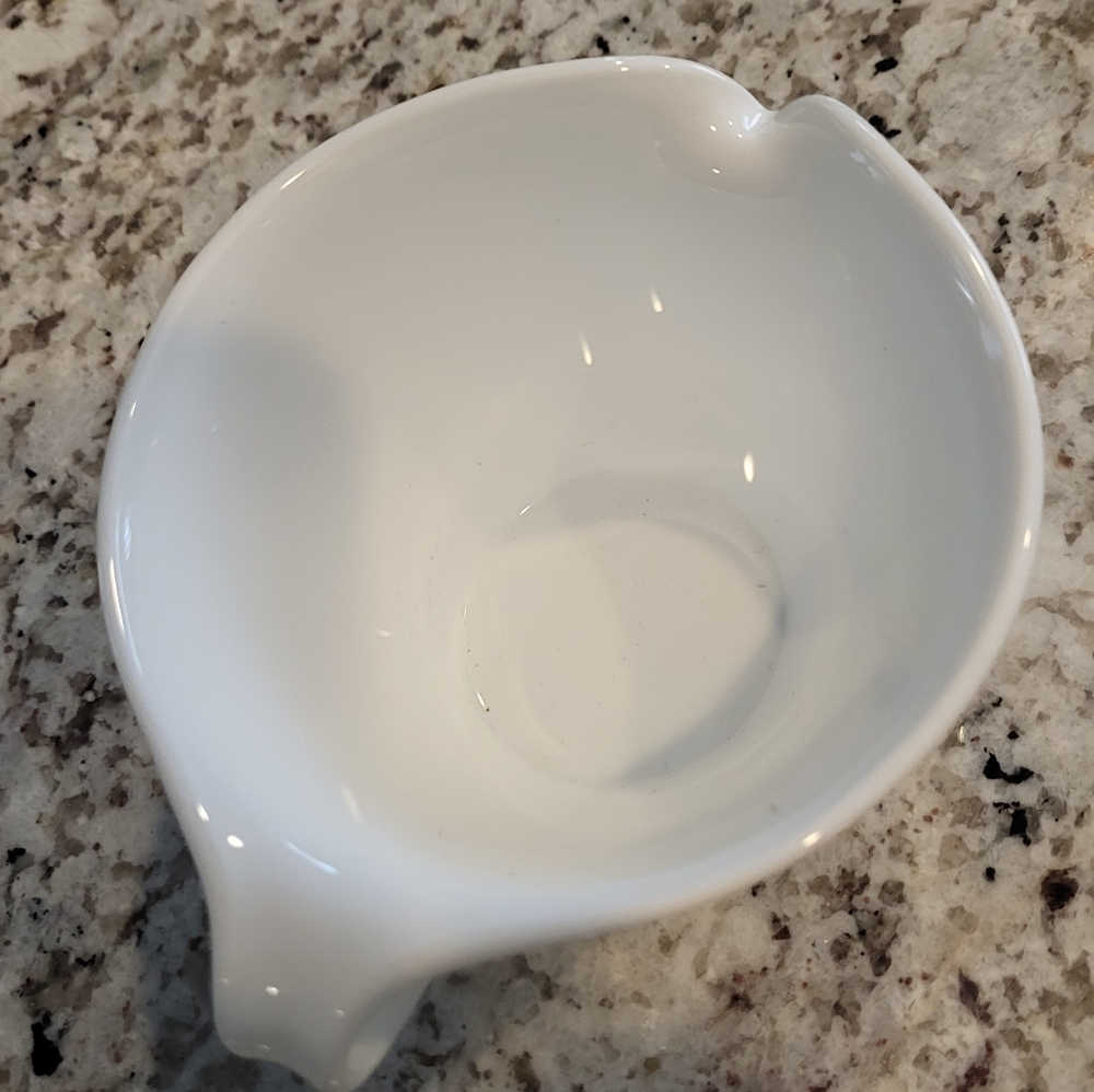 Corelle White Winter Frost Ceramic Creamer - Picture 3 of 5